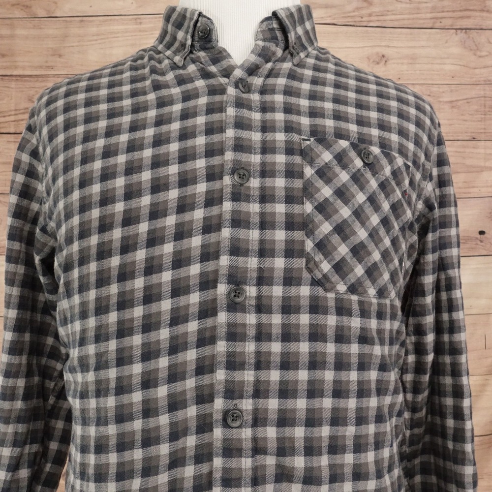 Eddie Bauer Flannel Shirt Mens L Grey Black Classic Fit Buffalo Check